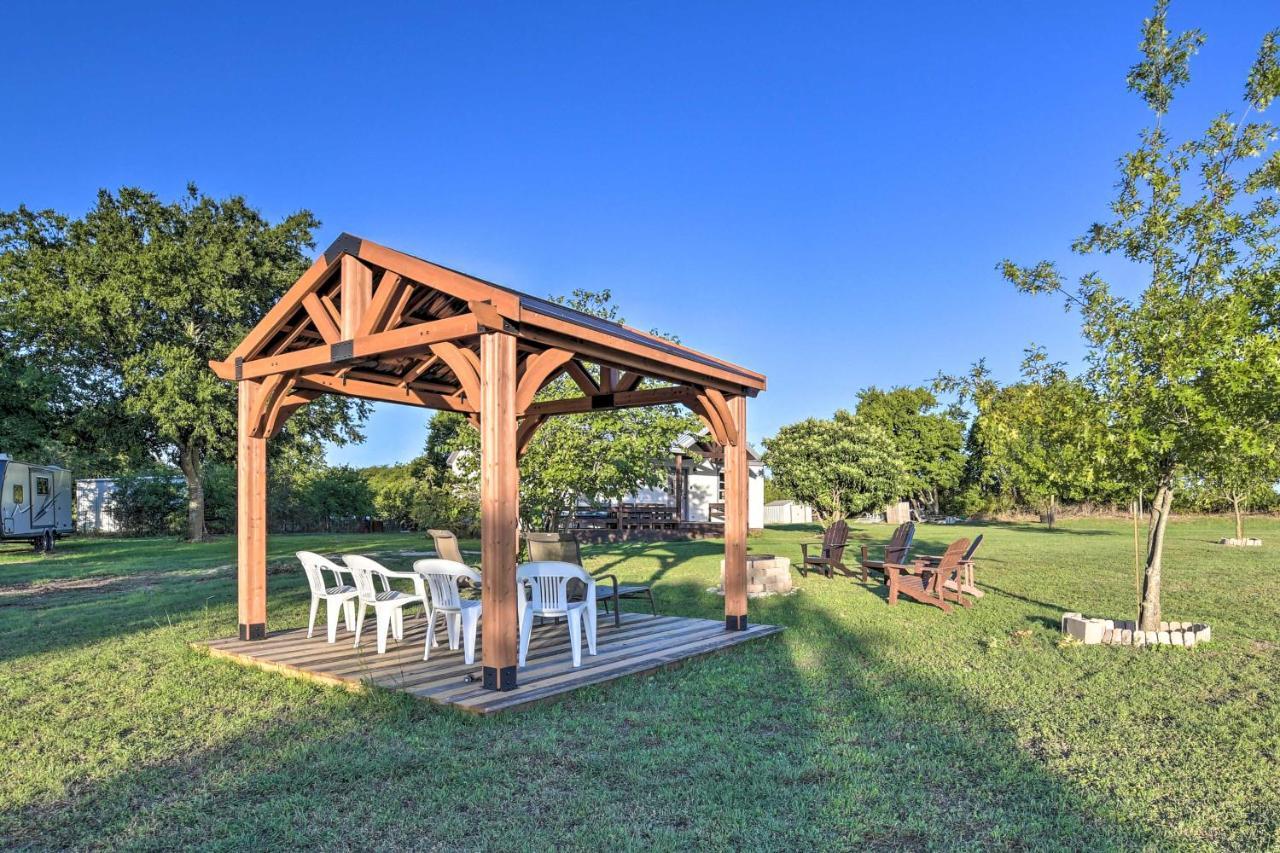 House On Cattle Farm Central To Temple And Waco Lorena Exterior photo